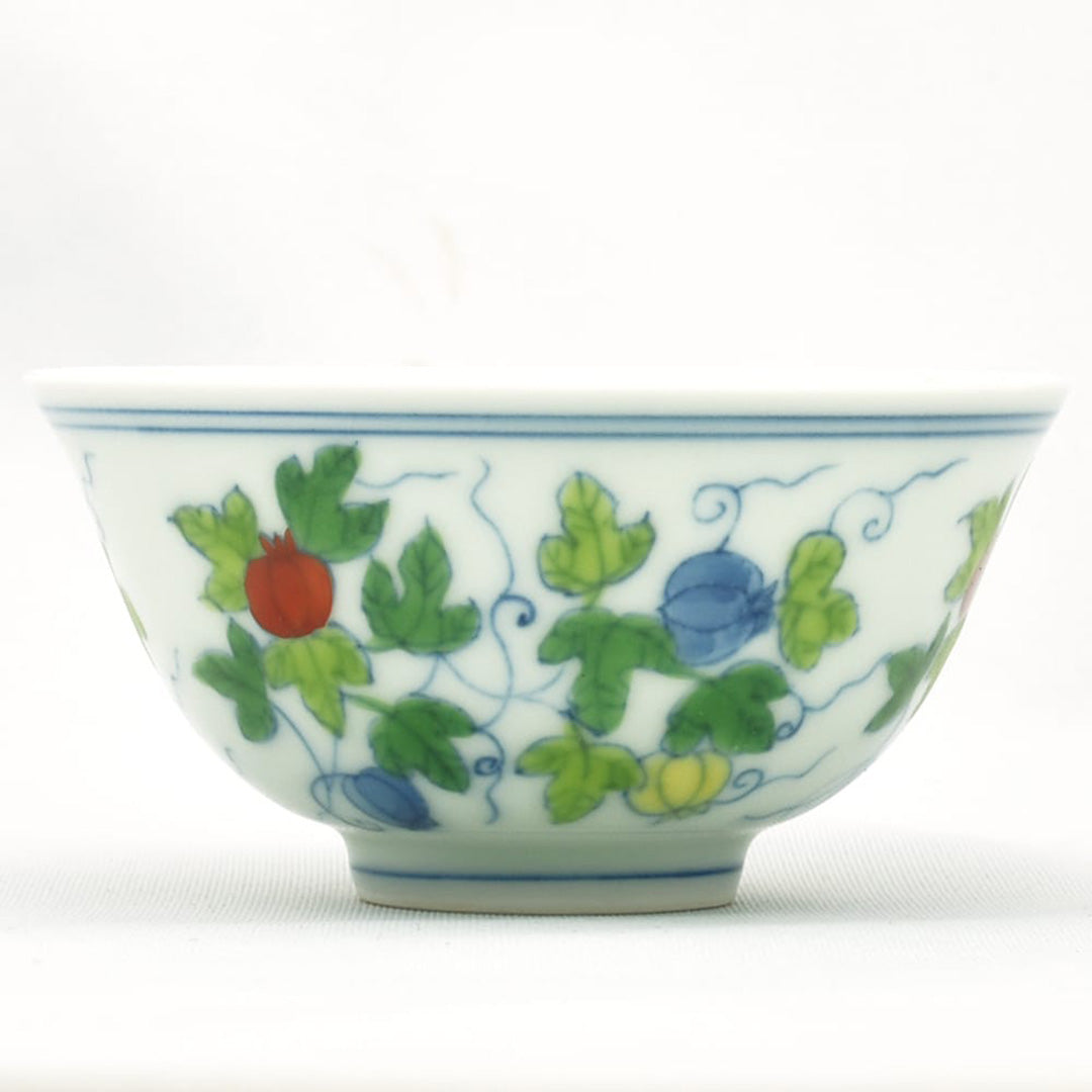 景徳鎮茶杯・斗彩瓜果杯